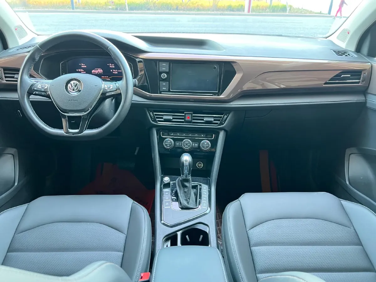 2019 HanTeng X5 BEV 42.72KWH,autocango,china used car exporter,china ev exporter,chinese used car exporter,chinese used ev exporter