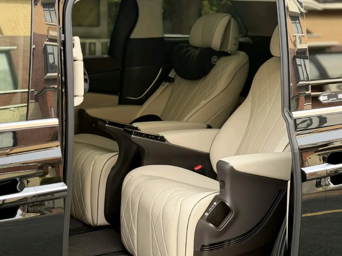 2024 Denza D9 1.5T 139HP L4 E-CVT PHEV 40KWH,autocango,china used car exporter,china ev exporter,chinese used car exporter,chinese used ev exporter