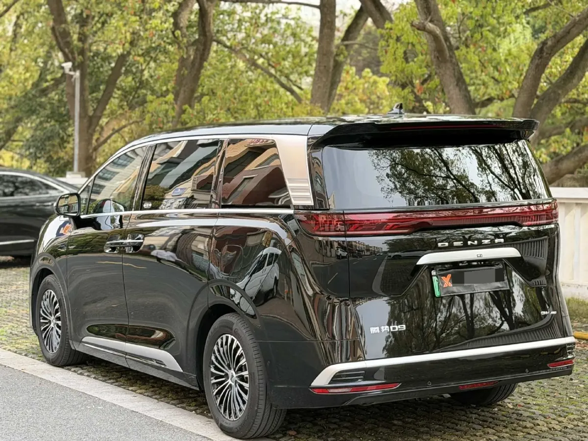 2024 Denza D9 1.5T 139HP L4 E-CVT PHEV 40KWH,autocango,china used car exporter,china ev exporter,chinese used car exporter,chinese used ev exporter