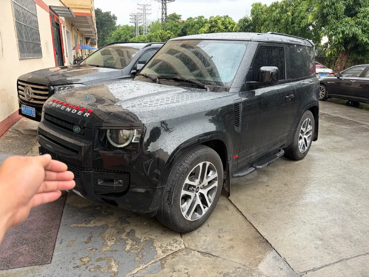 2023 Land Rover Defender 3.0T 400HP L6 8AT,autocango,china used car exporter,china ev exporter,chinese used car exporter,chinese used ev exporter