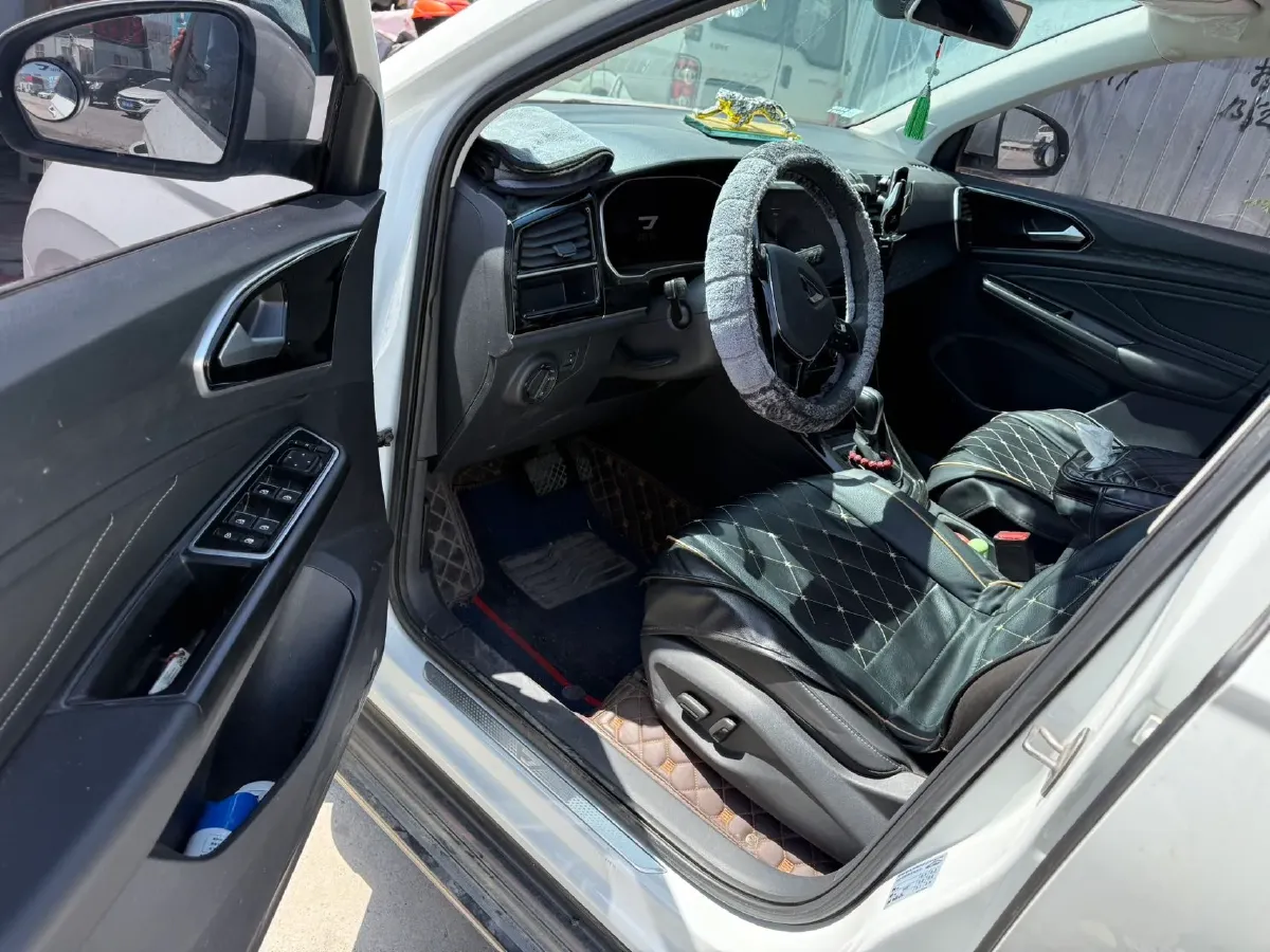 2022 Jetta VS5 1.4T 150HP L4 6AT,autocango,china used car exporter,china ev exporter,chinese used car exporter,chinese used ev exporter