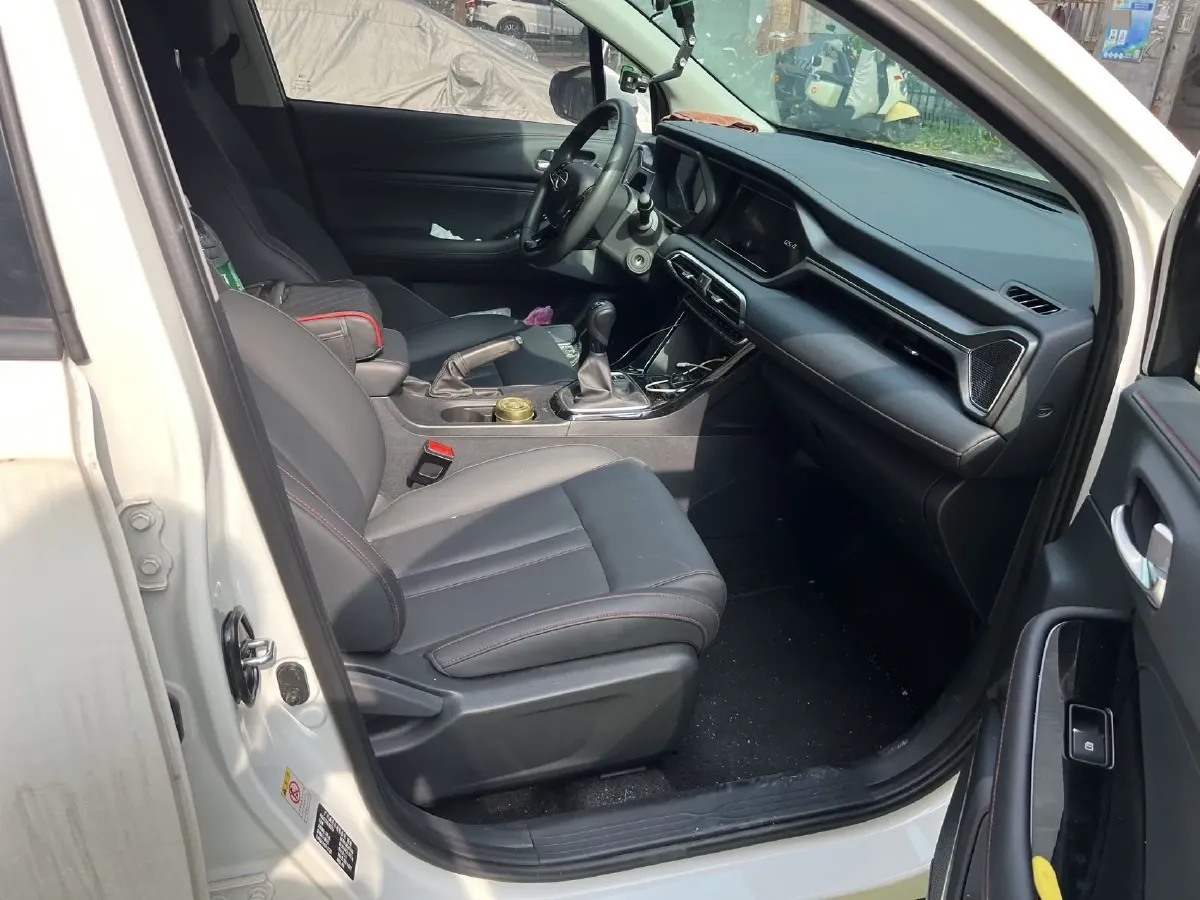 2020 GAC Trumpchi GS4 1.5T 169HP L4 6MT,autocango,china used car exporter,china ev exporter,chinese used car exporter,chinese used ev exporter