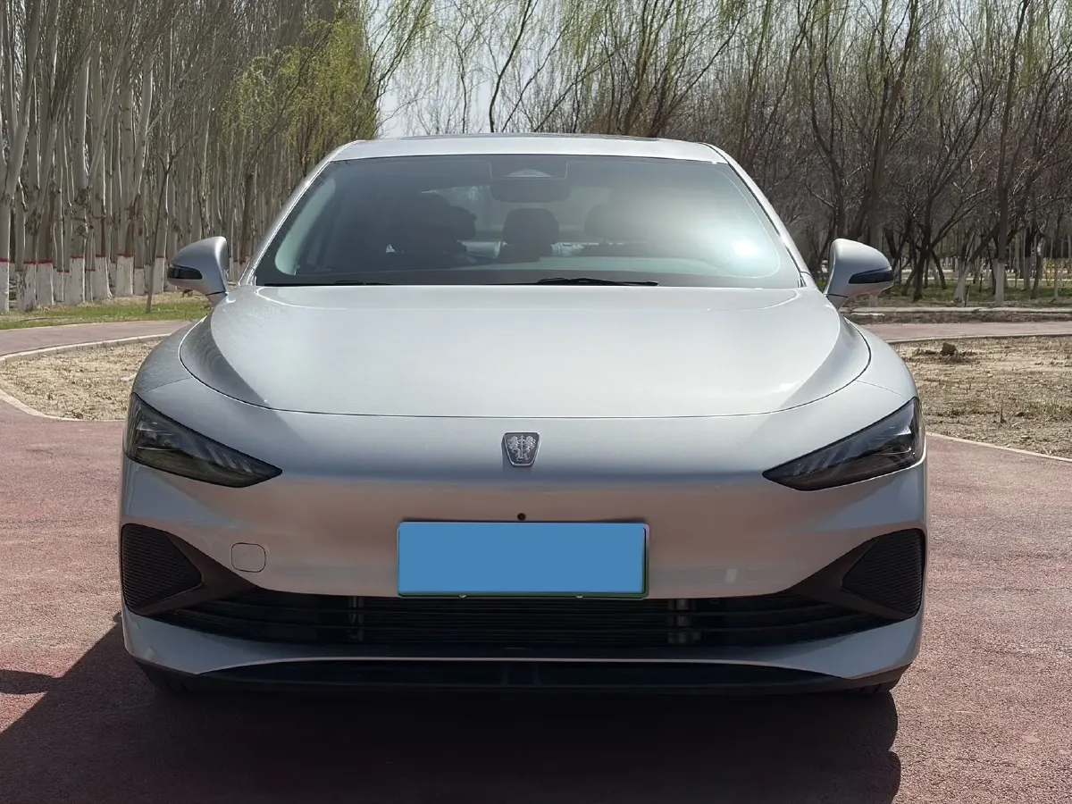 2023 Roewe D7 1.5L 112HP L4 1DHT PHEV 21.4KWH,autocango,china used car exporter,china ev exporter,chinese used car exporter,chinese used ev exporter