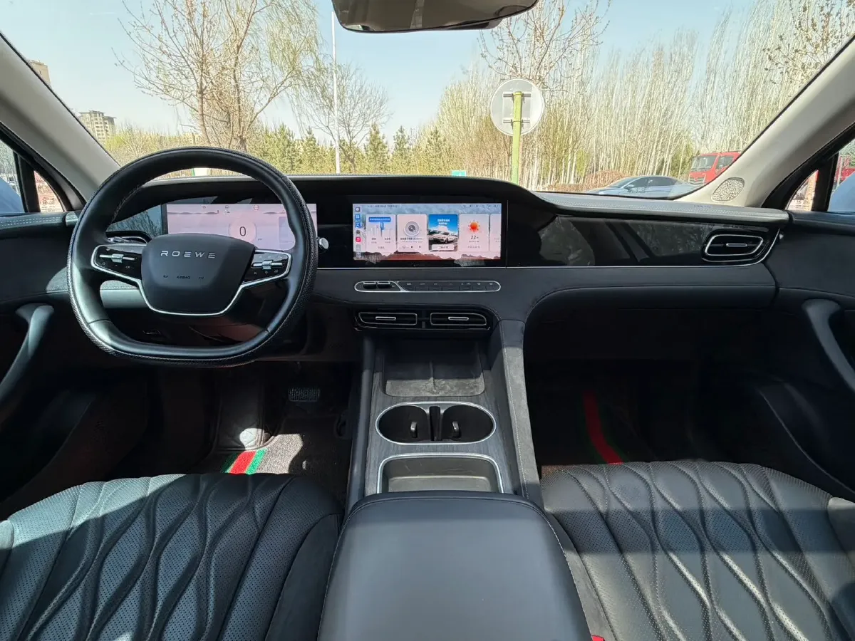 2023 Roewe D7 1.5L 112HP L4 1DHT PHEV 21.4KWH,autocango,china used car exporter,china ev exporter,chinese used car exporter,chinese used ev exporter