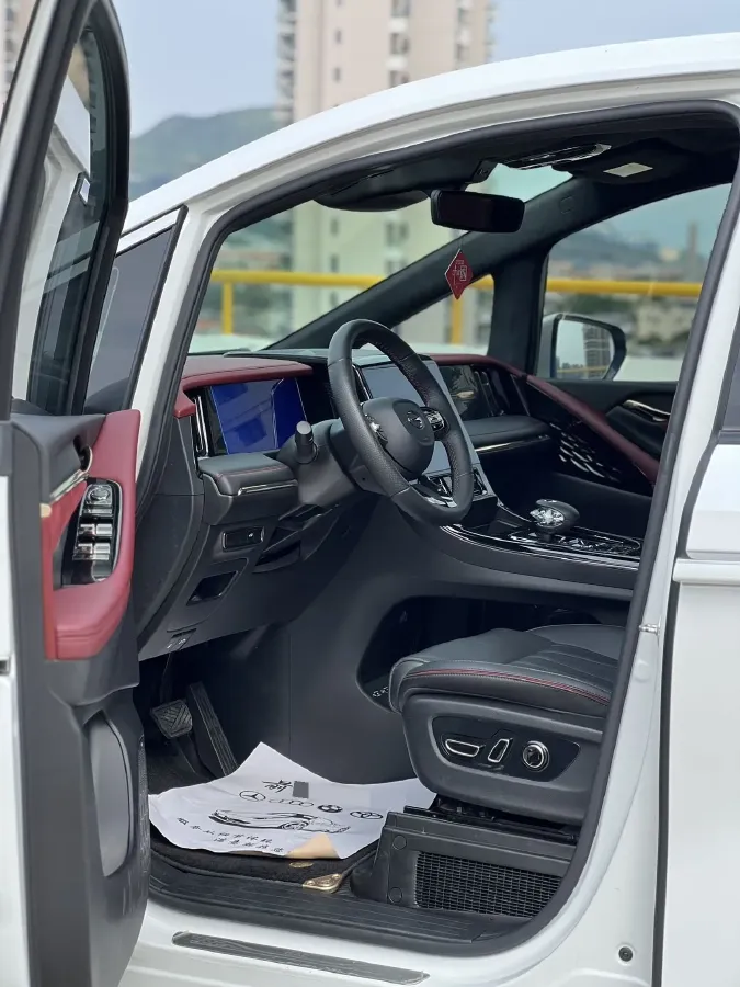 2023 GAC Trumpchi M8 2.0T 252HP L4 8AT,autocango,china used car exporter,china ev exporter,chinese used car exporter,chinese used ev exporter