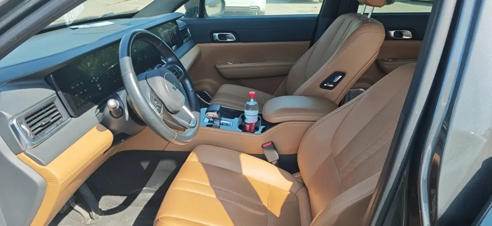 2020 Li ONE Range Extended 131HP REEV 40.5KWH,autocango,china used car exporter,china ev exporter,chinese used car exporter,chinese used ev exporter