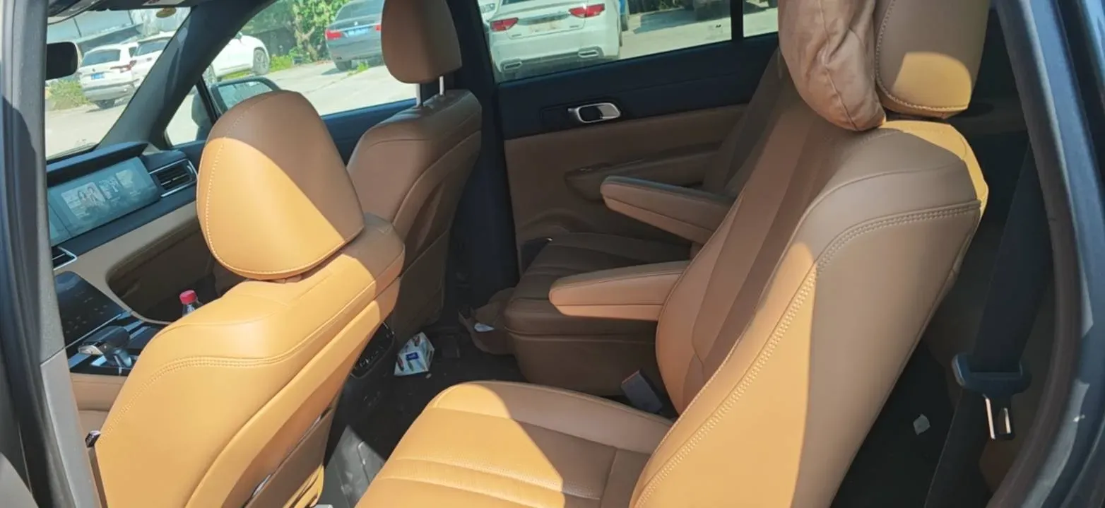 2020 Li ONE Range Extended 131HP REEV 40.5KWH,autocango,china used car exporter,china ev exporter,chinese used car exporter,chinese used ev exporter