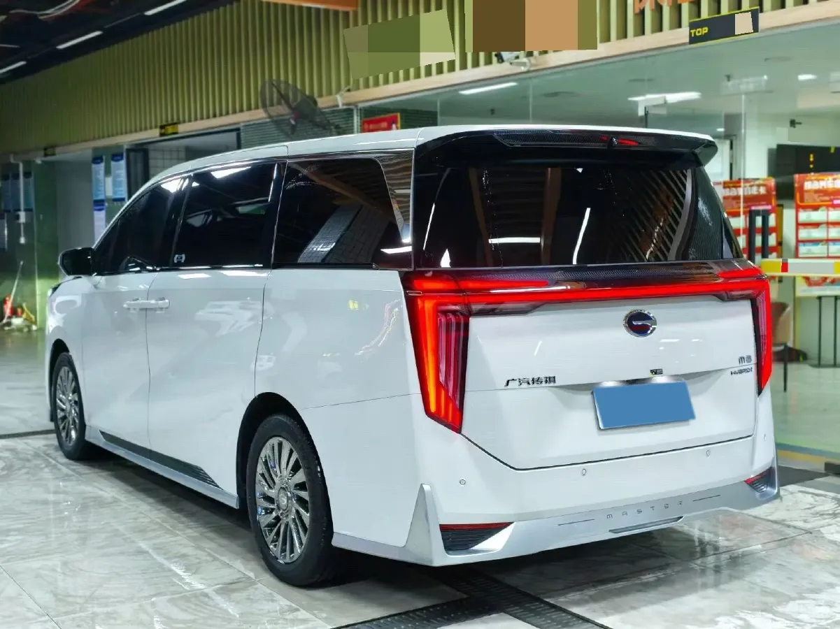 2023 GAC Trumpchi M8 2.0T 190HP L4 E-CVT Hybrid,autocango,china used car exporter,china ev exporter,chinese used car exporter,chinese used ev exporter