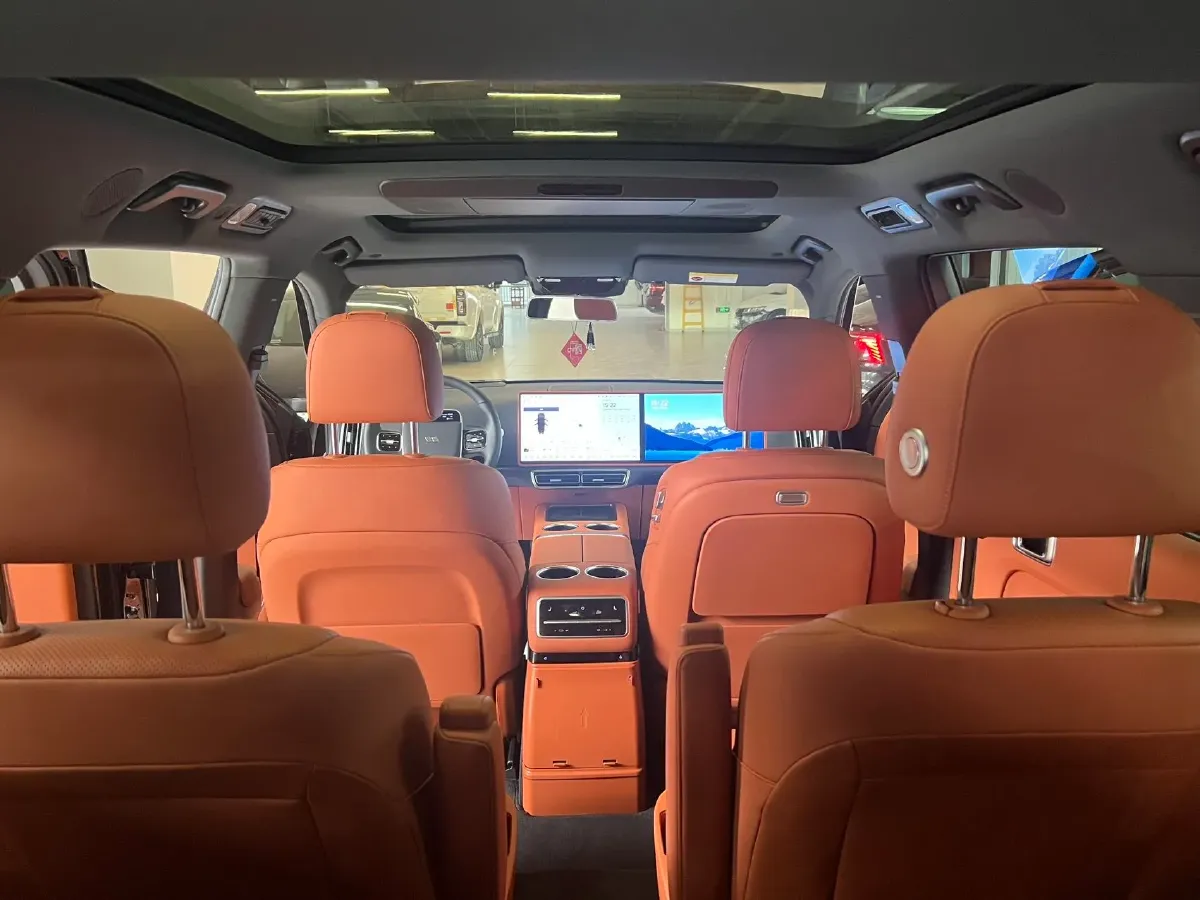 2023 Li L9 Range Extended 154HP REEV 42.6KWH,autocango,china used car exporter,china ev exporter,chinese used car exporter,chinese used ev exporter