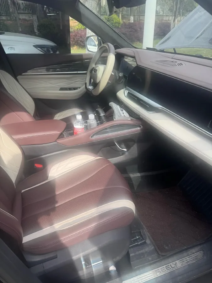 2024 Geely Monjaro 2.0T 218HP L4 7DCT,autocango,china used car exporter,china ev exporter,chinese used car exporter,chinese used ev exporter