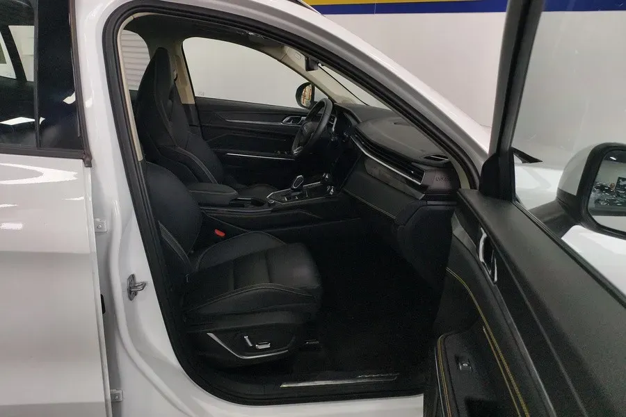 2024 LYNK&CO 01 2.0T 254HP L4 8AT,autocango,china used car exporter,china ev exporter,chinese used car exporter,chinese used ev exporter