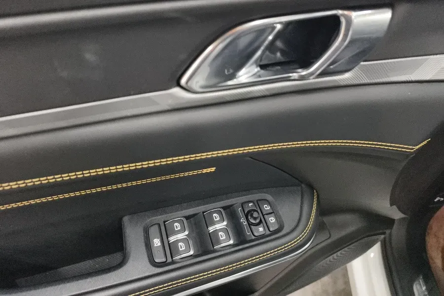 2024 LYNK&CO 01 2.0T 254HP L4 8AT,autocango,china used car exporter,china ev exporter,chinese used car exporter,chinese used ev exporter