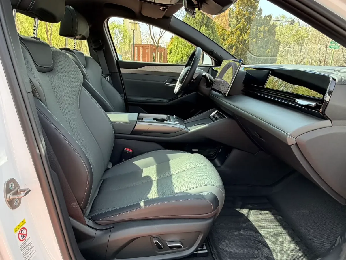 2025 BYD QinL BEV,autocango,china used car exporter,china ev exporter,chinese used car exporter,chinese used ev exporter