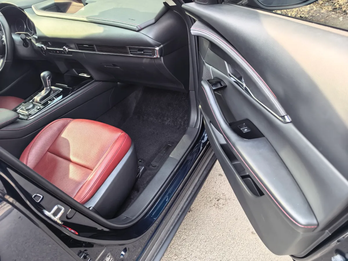 2022 Mazda CX-30 2.0L 158HP L4 6AT,autocango,china used car exporter,china ev exporter,chinese used car exporter,chinese used ev exporter