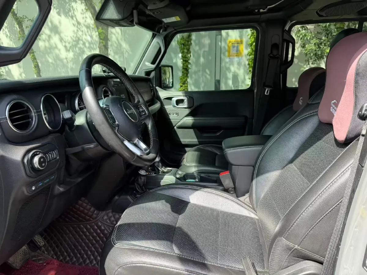 2021 Jeep Wrangler 2.0T 266HP L4 8AT PHEV 17KWH,autocango,china used car exporter,china ev exporter,chinese used car exporter,chinese used ev exporter
