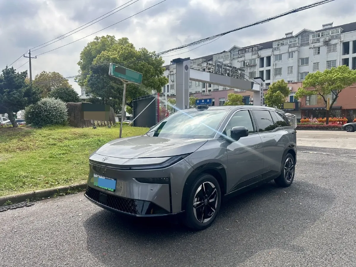 2025 Toyota BZ3X BEV 58.37KWH,autocango,china used car exporter,china ev exporter,chinese used car exporter,chinese used ev exporter