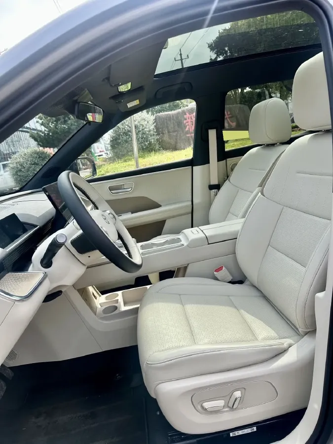 2025 Toyota BZ3X BEV 58.37KWH,autocango,china used car exporter,china ev exporter,chinese used car exporter,chinese used ev exporter