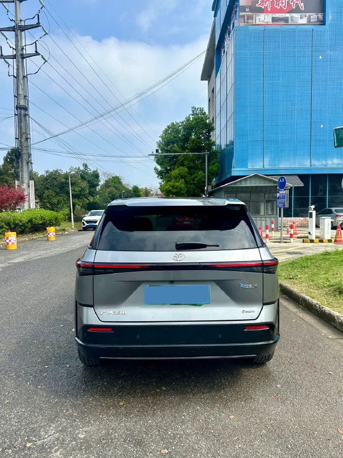 2025 Toyota BZ3X BEV 58.37KWH,autocango,china used car exporter,china ev exporter,chinese used car exporter,chinese used ev exporter