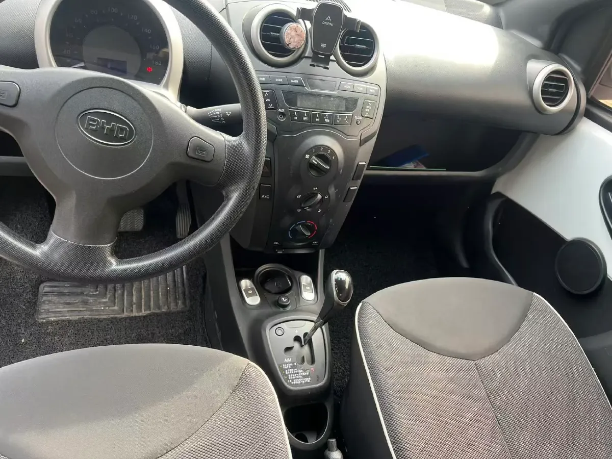 2015 BYD F0 1.0L 68HP L3 5MT,autocango,china used car exporter,china ev exporter,chinese used car exporter,chinese used ev exporter