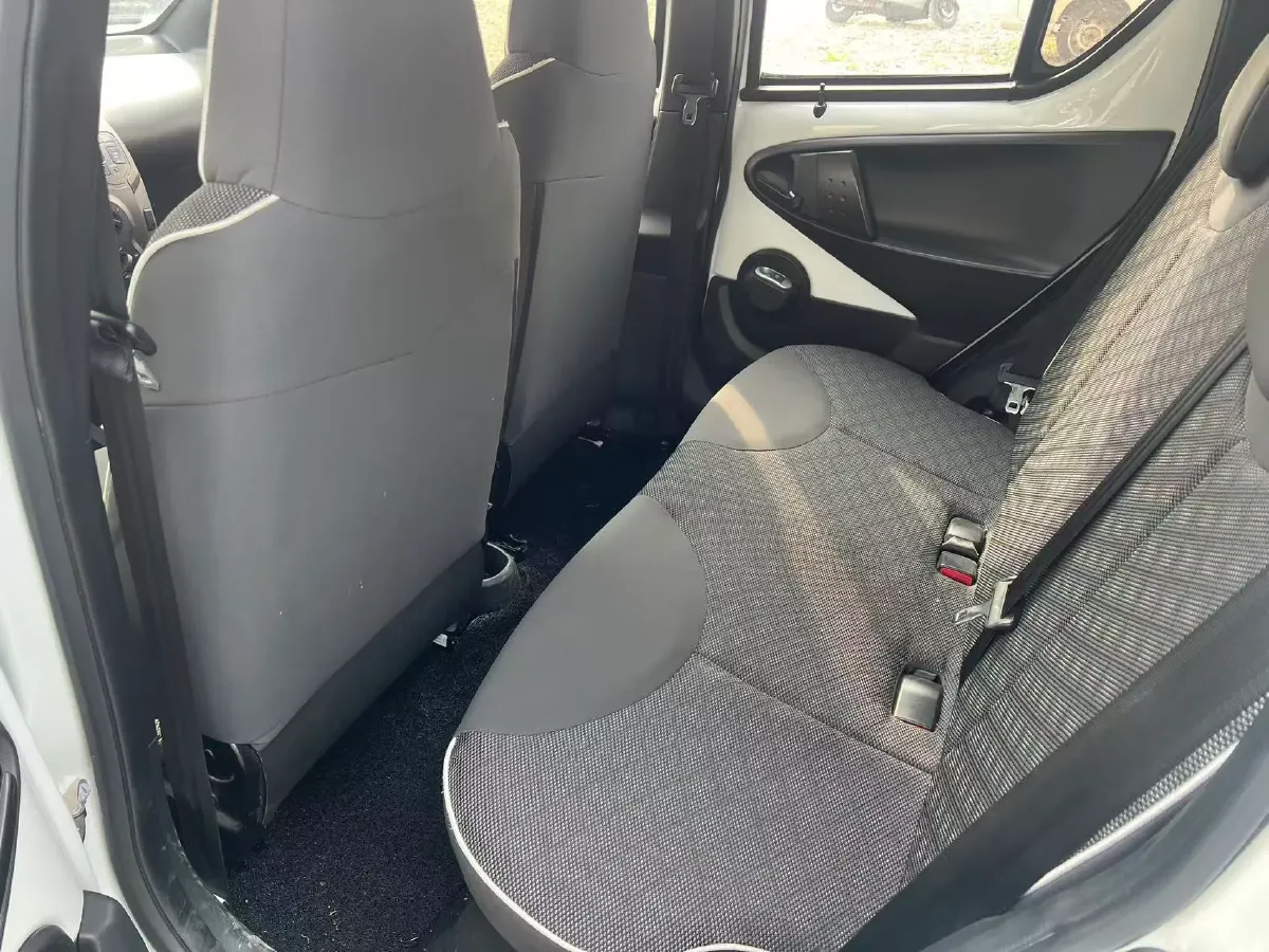 2015 BYD F0 1.0L 68HP L3 5MT,autocango,china used car exporter,china ev exporter,chinese used car exporter,chinese used ev exporter