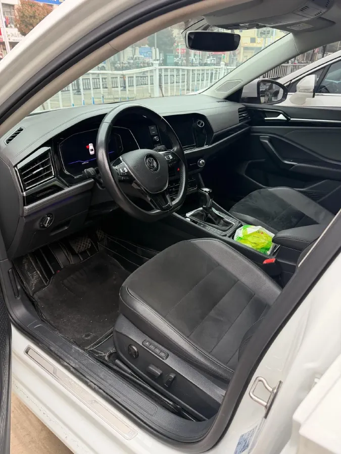 2019 Luxgen Grand 7 MPV 2.0T 188HP L4 6AT,autocango,china used car exporter,china ev exporter,chinese used car exporter,chinese used ev exporter