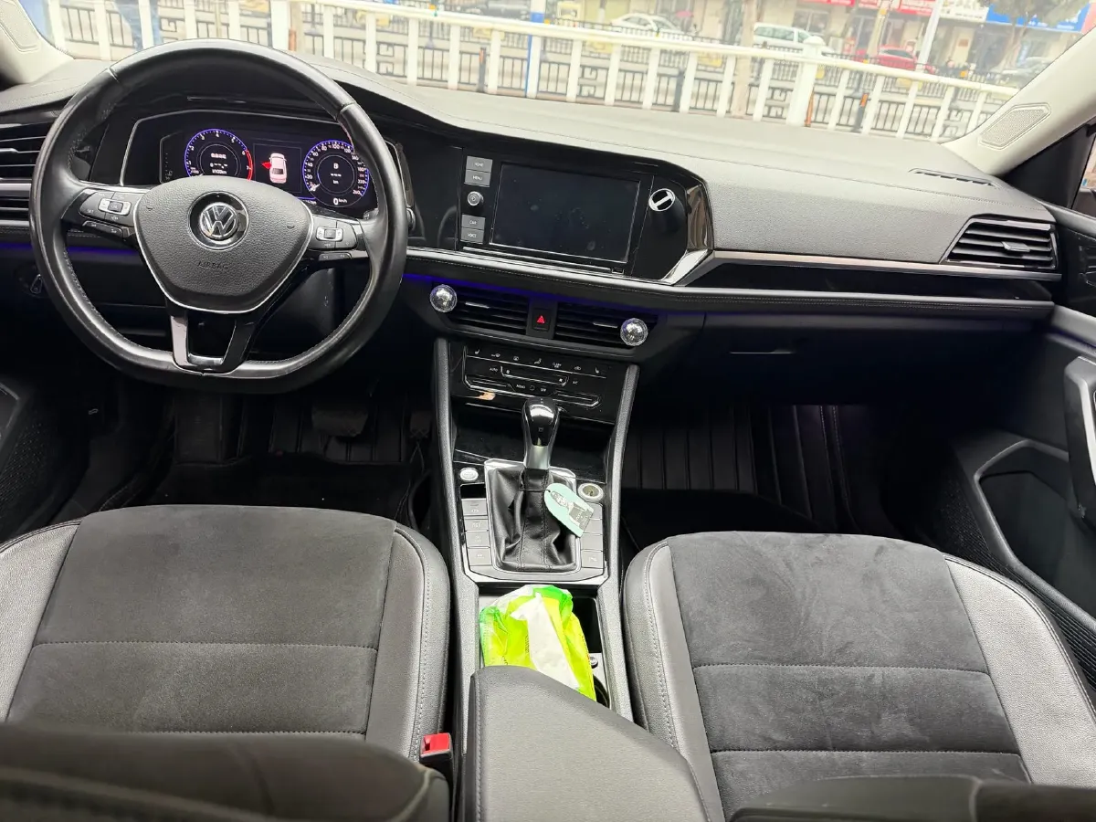 2019 Luxgen Grand 7 MPV 2.0T 188HP L4 6AT,autocango,china used car exporter,china ev exporter,chinese used car exporter,chinese used ev exporter