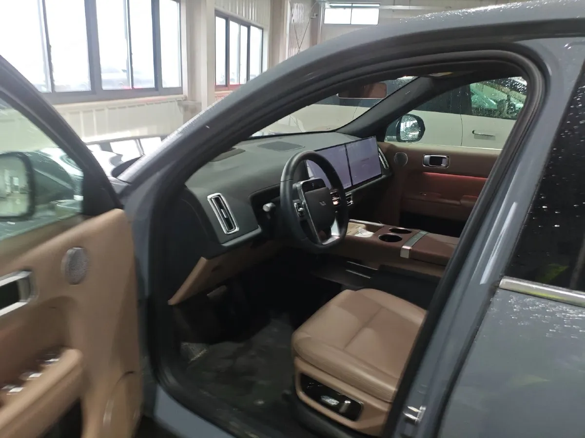 2025 Li L7 Range Extended 154HP REEV,autocango,china used car exporter,china ev exporter,chinese used car exporter,chinese used ev exporter