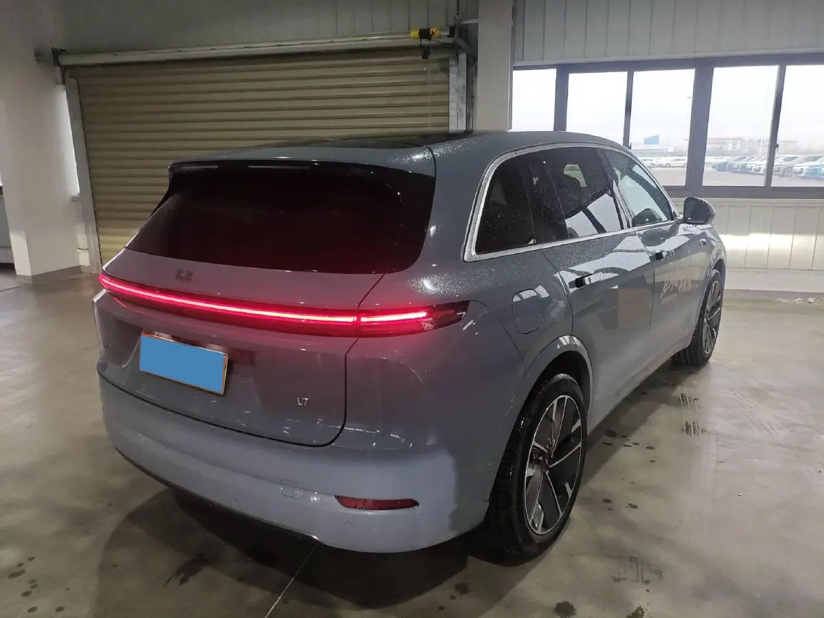 2025 Li L7 Range Extended 154HP REEV,autocango,china used car exporter,china ev exporter,chinese used car exporter,chinese used ev exporter