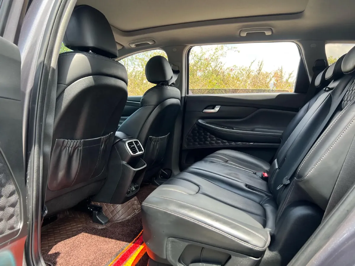 2019 Hyundai Santafe 2.0T 230HP L4 8AT,autocango,china used car exporter,china ev exporter,chinese used car exporter,chinese used ev exporter