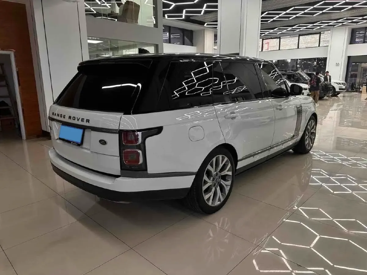 2022 Land Rover Range Rover 3.0T 400HP L6 8AT,autocango,china used car exporter,china ev exporter,chinese used car exporter,chinese used ev exporter