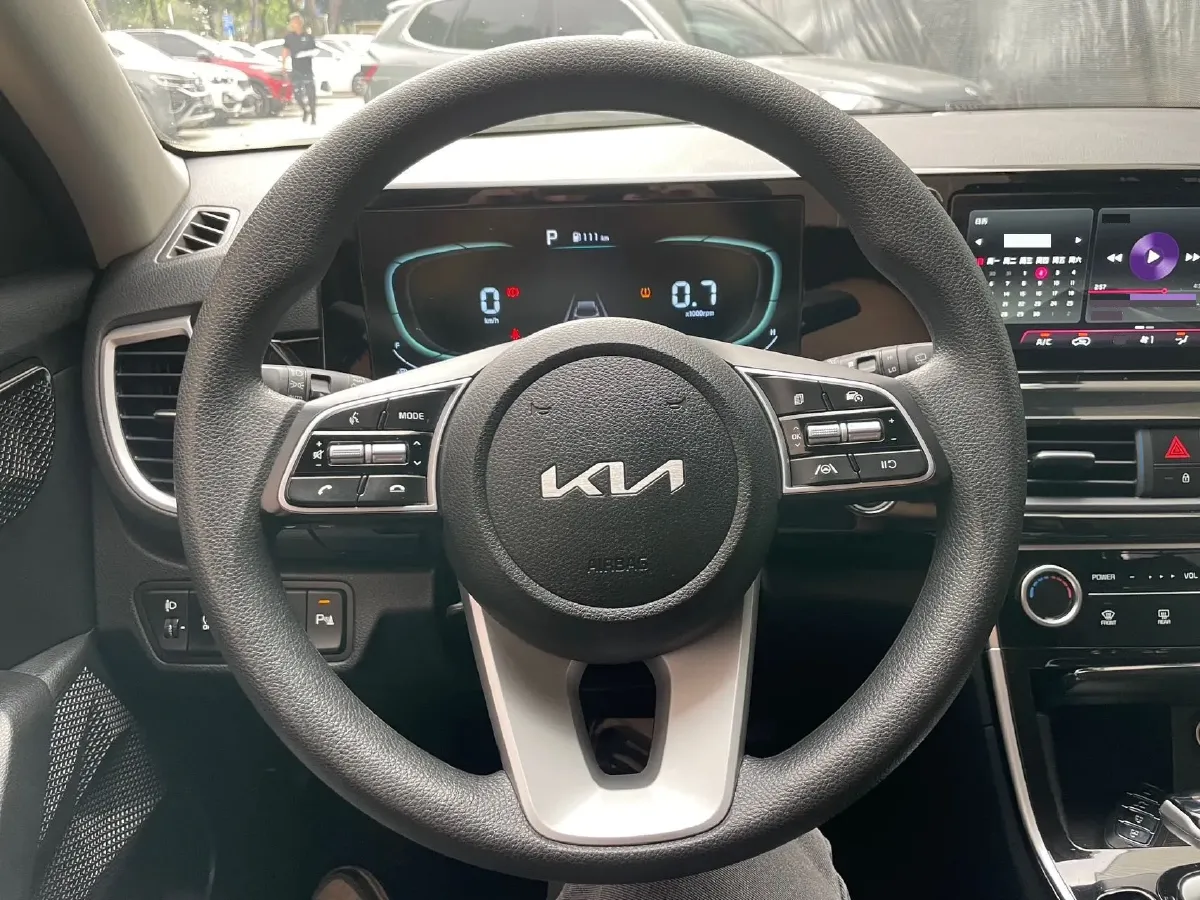 2023 Kia Seltos 1.5L 115HP L4 CVT,autocango,china used car exporter,china ev exporter,chinese used car exporter,chinese used ev exporter