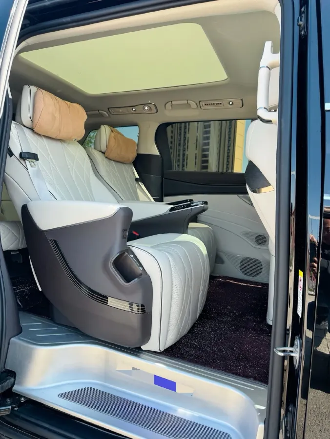 2024 Denza D9 1.5T 139HP L4 E-CVT PHEV 40KWH,autocango,china used car exporter,china ev exporter,chinese used car exporter,chinese used ev exporter