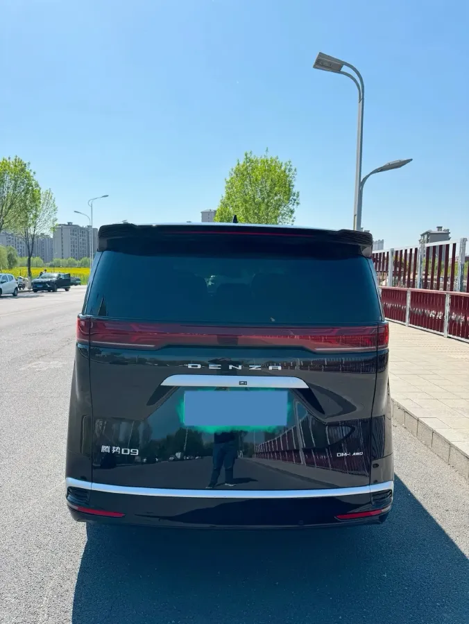 2024 Denza D9 1.5T 139HP L4 E-CVT PHEV 40KWH,autocango,china used car exporter,china ev exporter,chinese used car exporter,chinese used ev exporter