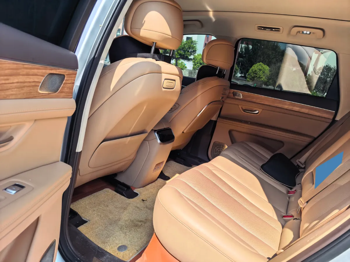 2024 AITO AITO M7 1.5T 152HP L4 REEV 42KWH,autocango,china used car exporter,china ev exporter,chinese used car exporter,chinese used ev exporter