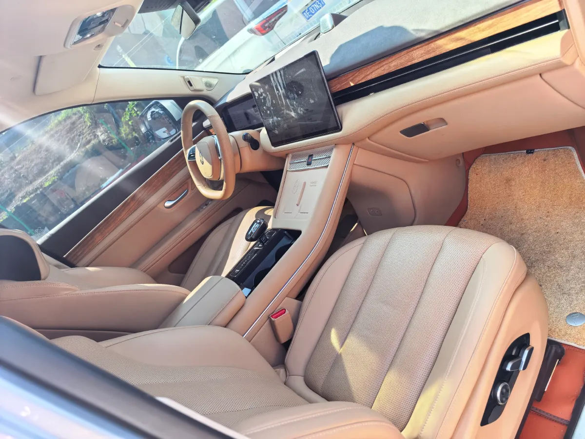 2024 AITO AITO M7 1.5T 152HP L4 REEV 42KWH,autocango,china used car exporter,china ev exporter,chinese used car exporter,chinese used ev exporter