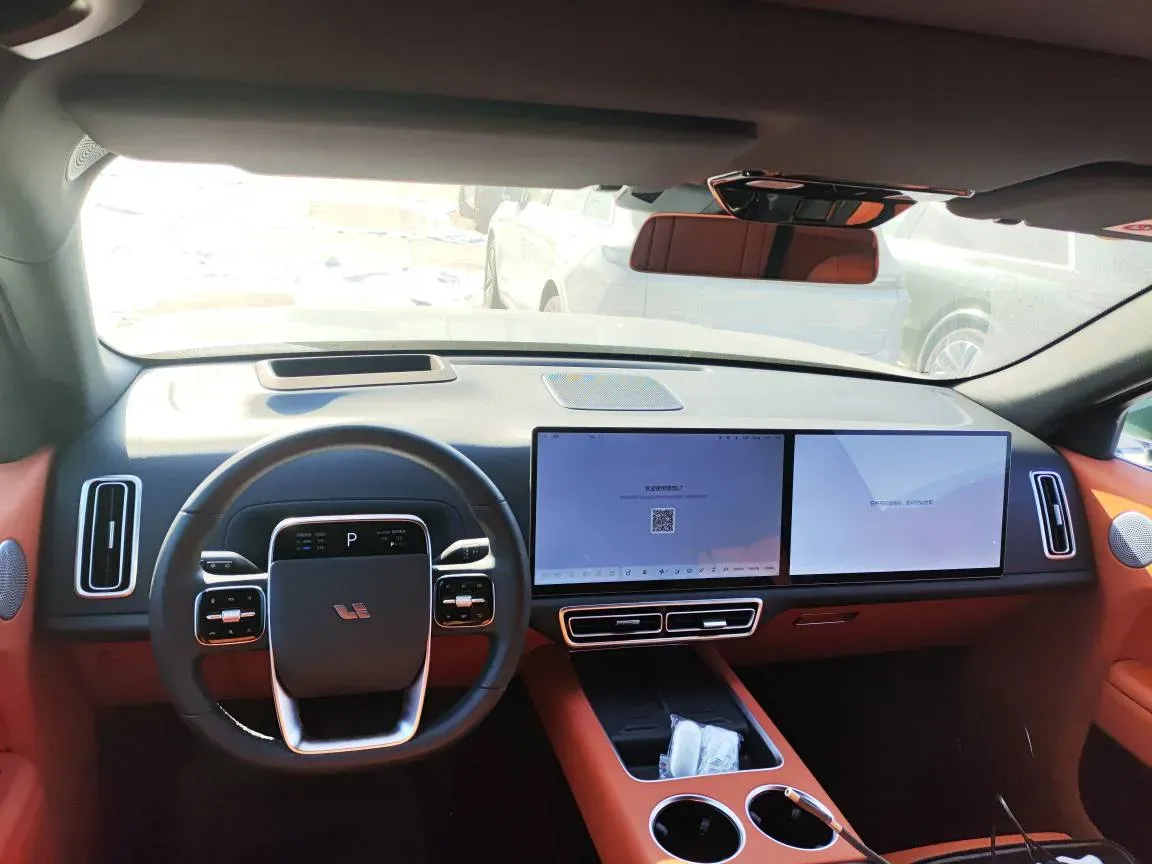 2025 Li L7 Range Extended 154HP REEV,autocango,china used car exporter,china ev exporter,chinese used car exporter,chinese used ev exporter