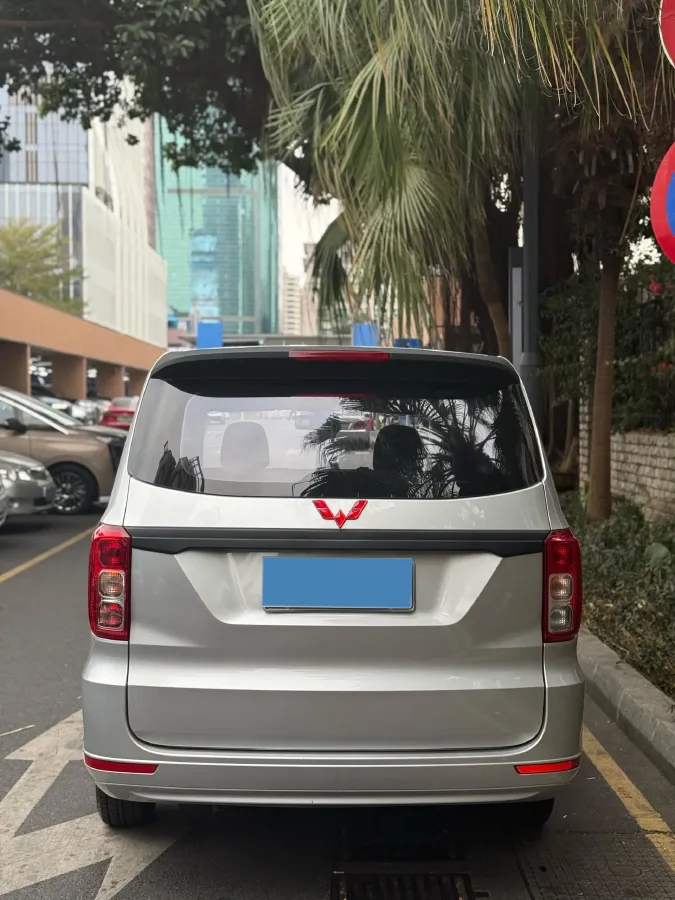 2021 WuLing HongGuang 1.5L 99HP L4 6MT,autocango,china used car exporter,china ev exporter,chinese used car exporter,chinese used ev exporter