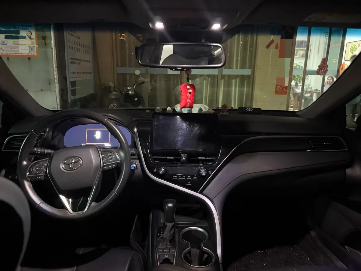 2021 Toyota Camry 2.5L 209HP L4 8AT,autocango,china used car exporter,china ev exporter,chinese used car exporter,chinese used ev exporter