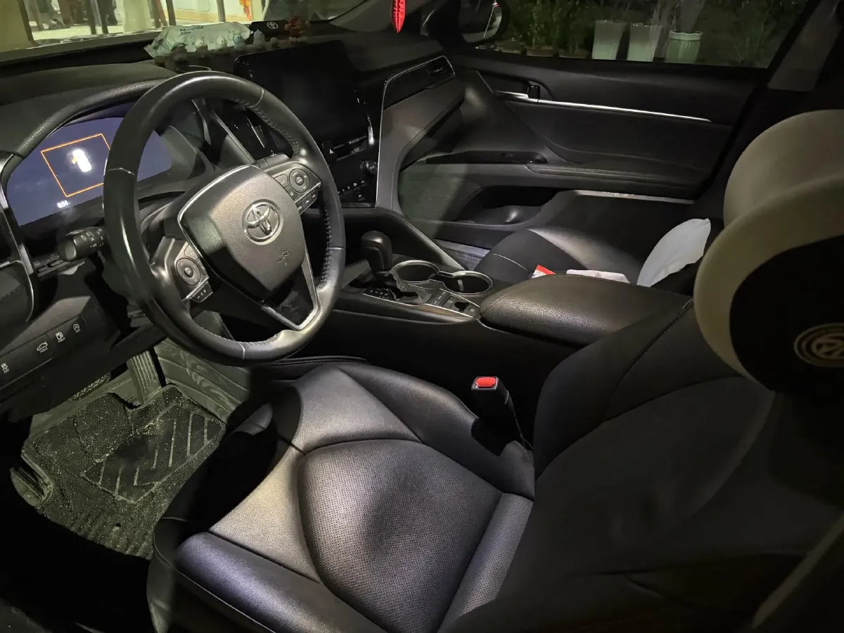 2021 Toyota Camry 2.5L 209HP L4 8AT,autocango,china used car exporter,china ev exporter,chinese used car exporter,chinese used ev exporter