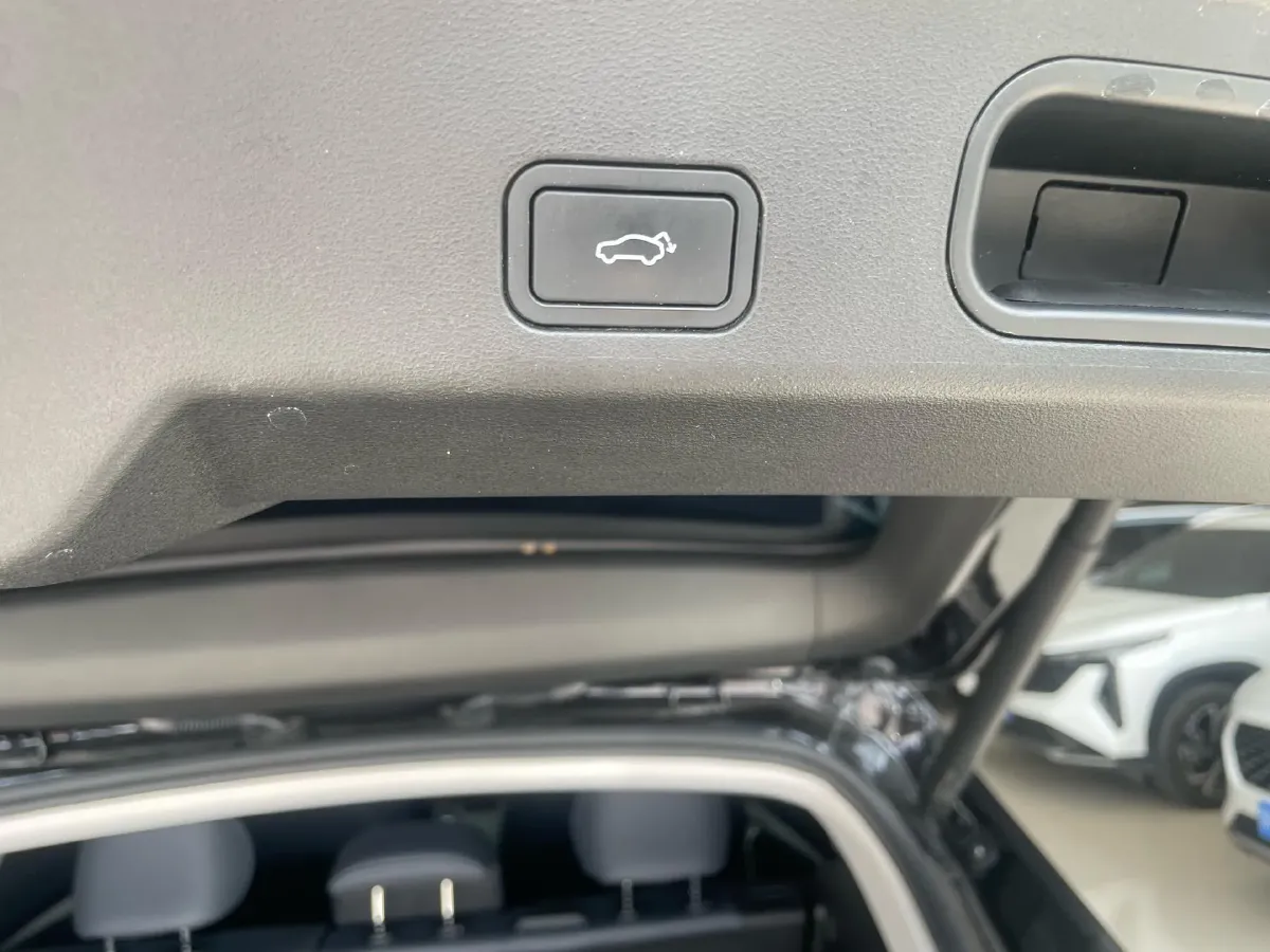 2024 Geely StarRay 1.5T 181HP L4 7DCT,autocango,china used car exporter,china ev exporter,chinese used car exporter,chinese used ev exporter