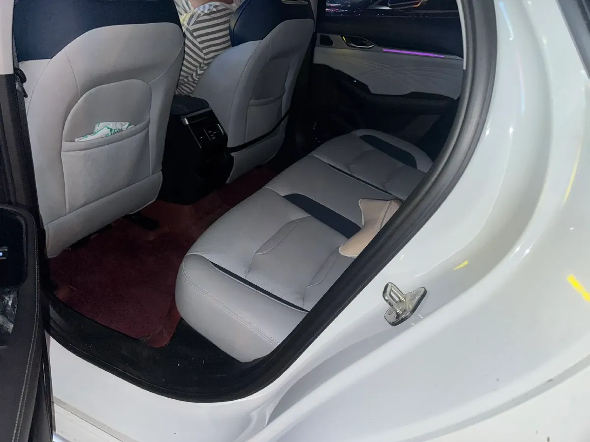 2021 Geely Preface 2.0T 190HP L4 7DCT,autocango,china used car exporter,china ev exporter,chinese used car exporter,chinese used ev exporter