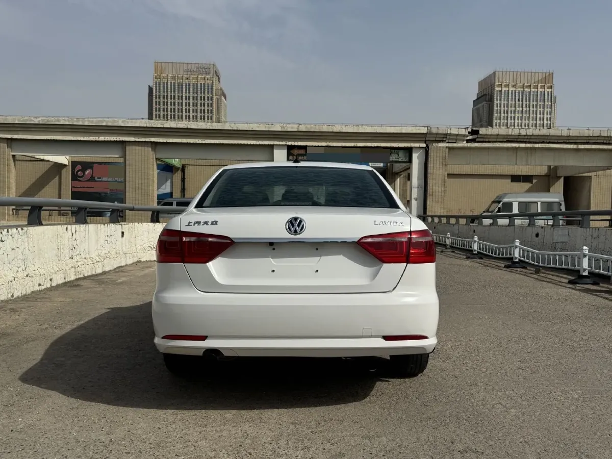 2013 Volkswagen Lavida 1.6L 110HP L4 6AT,autocango,china used car exporter,china ev exporter,chinese used car exporter,chinese used ev exporter