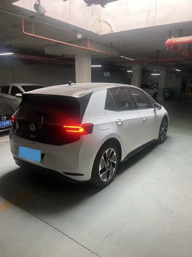 2024 Volkswagen ID.3 BEV 52.8KWH,autocango,china used car exporter,china ev exporter,chinese used car exporter,chinese used ev exporter