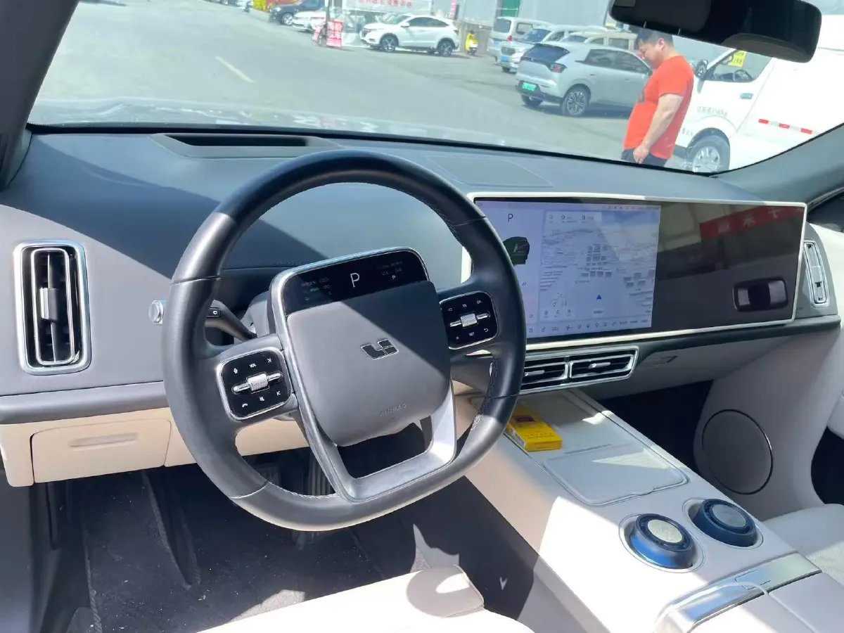 2023 Li L7 Range Extended 154HP REEV 40.9KWH,autocango,china used car exporter,china ev exporter,chinese used car exporter,chinese used ev exporter
