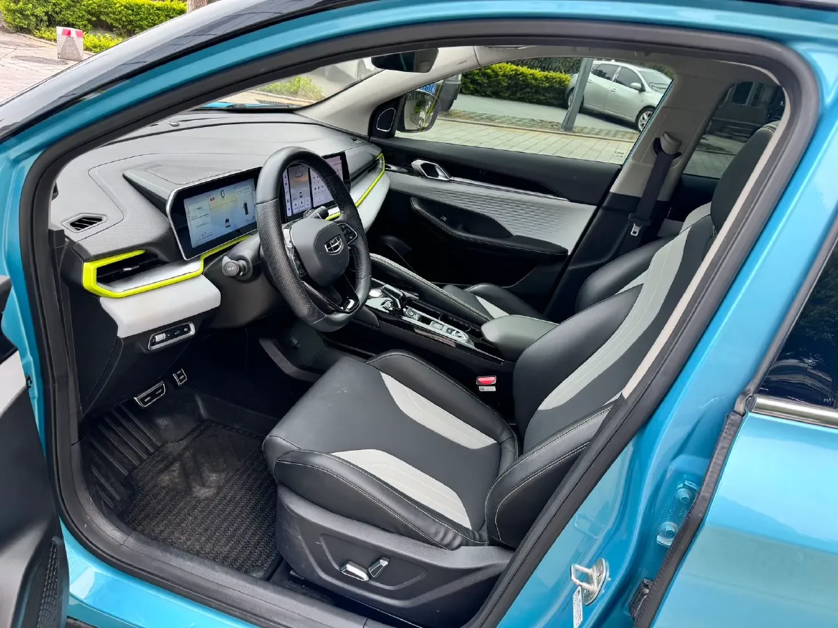 2022 Geely Coolray 1.5T 181HP L4 7DCT,autocango,china used car exporter,china ev exporter,chinese used car exporter,chinese used ev exporter