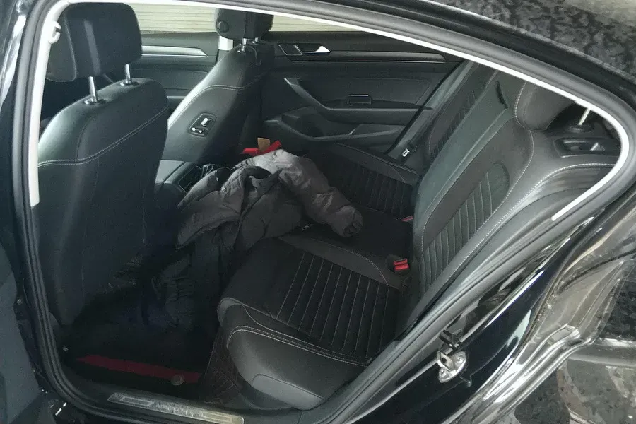 2020 Volkswagen Magotan 2.0T 186HP L4 7DCT,autocango,china used car exporter,china ev exporter,chinese used car exporter,chinese used ev exporter