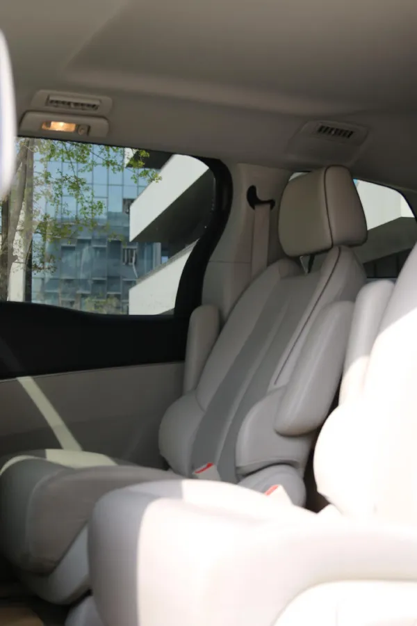 2021 Buick GL8 2.0T 237HP L4 9AT,autocango,china used car exporter,china ev exporter,chinese used car exporter,chinese used ev exporter