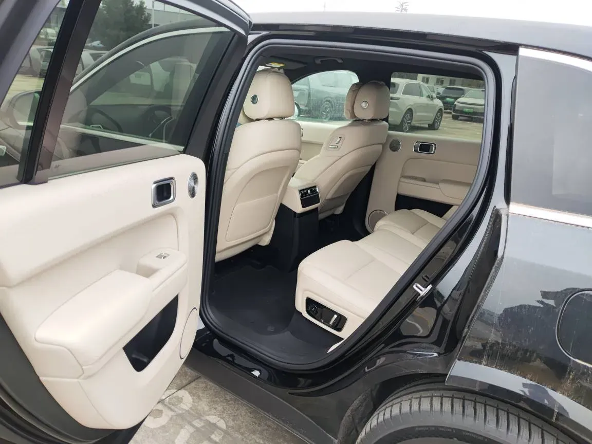2025 Li L7 Range Extended 154HP REEV,autocango,china used car exporter,china ev exporter,chinese used car exporter,chinese used ev exporter