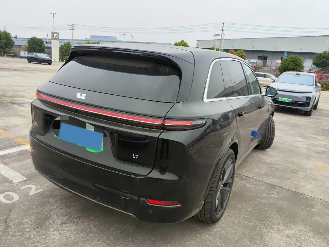 2025 Li L7 Range Extended 154HP REEV,autocango,china used car exporter,china ev exporter,chinese used car exporter,chinese used ev exporter