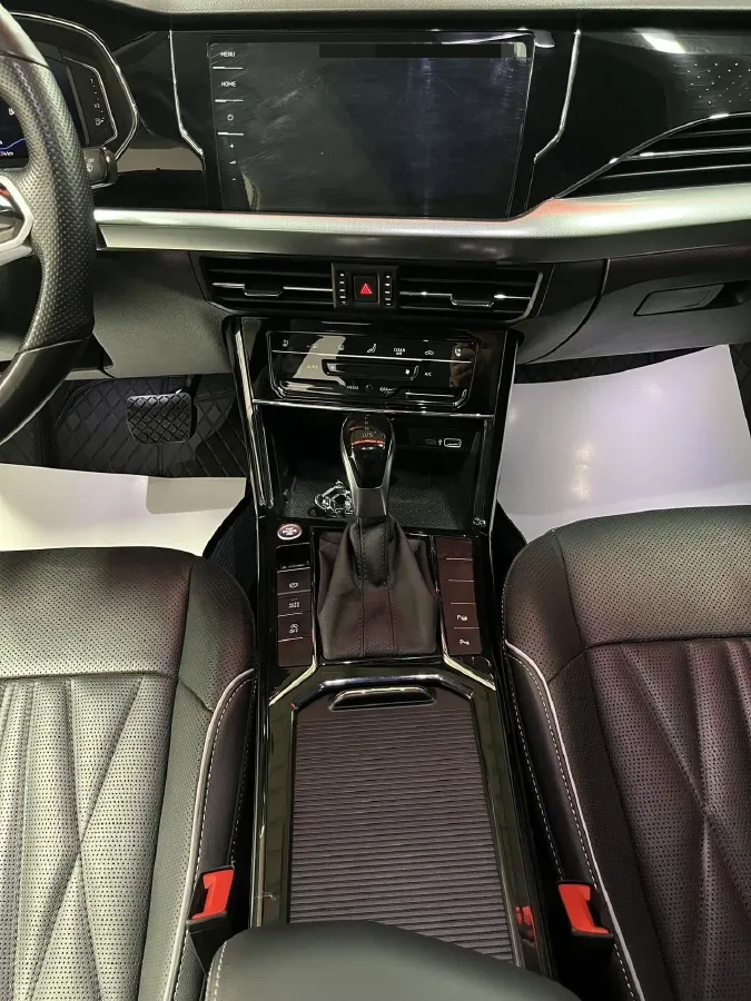 2022 Xpeng P7 BEV 60.2KWH,autocango,china used car exporter,china ev exporter,chinese used car exporter,chinese used ev exporter